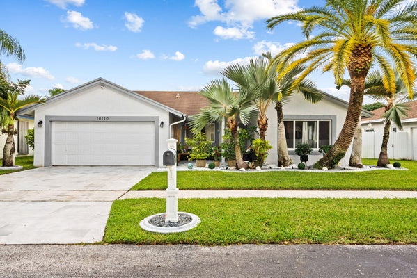10110 SW 16TH PL, DAVIE, FL 33324 - Image 6a36ab8d718a1ff9d6d6e56c8d6bef13/4198081957