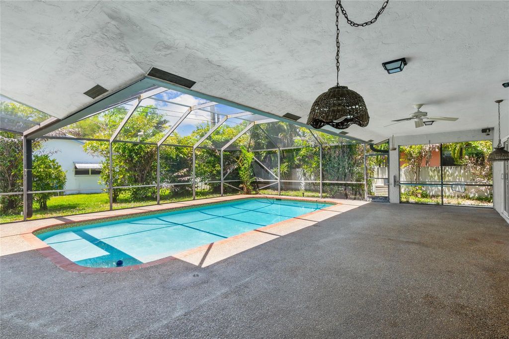 Photo of 1544 NW 9th Street, Boca Raton, FL 33486 (MLS # F10508873)