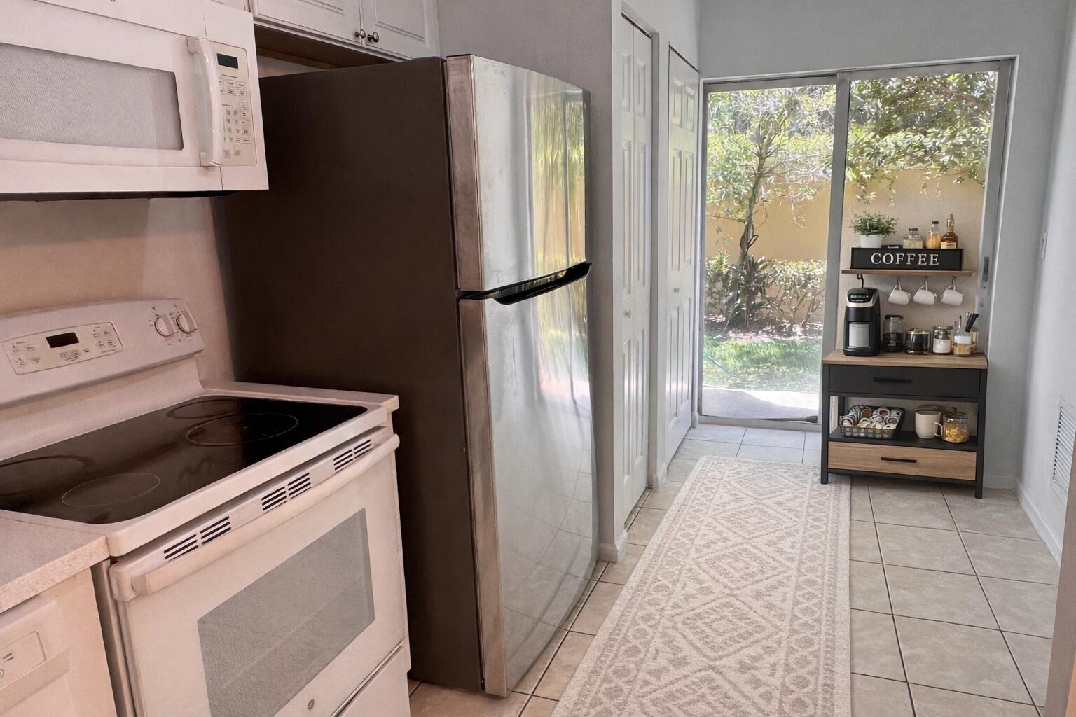 COVE AT BRIAR BAY CONDO - Residential