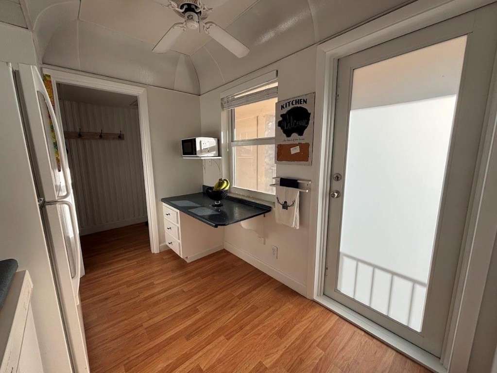 PALM AIRE BUILDING 20 - Residential