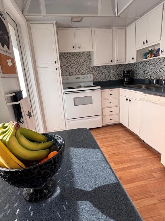 PALM AIRE BUILDING 20 - Residential