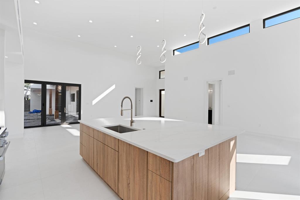 NORTH LAKE WORTH BEACH - Residential