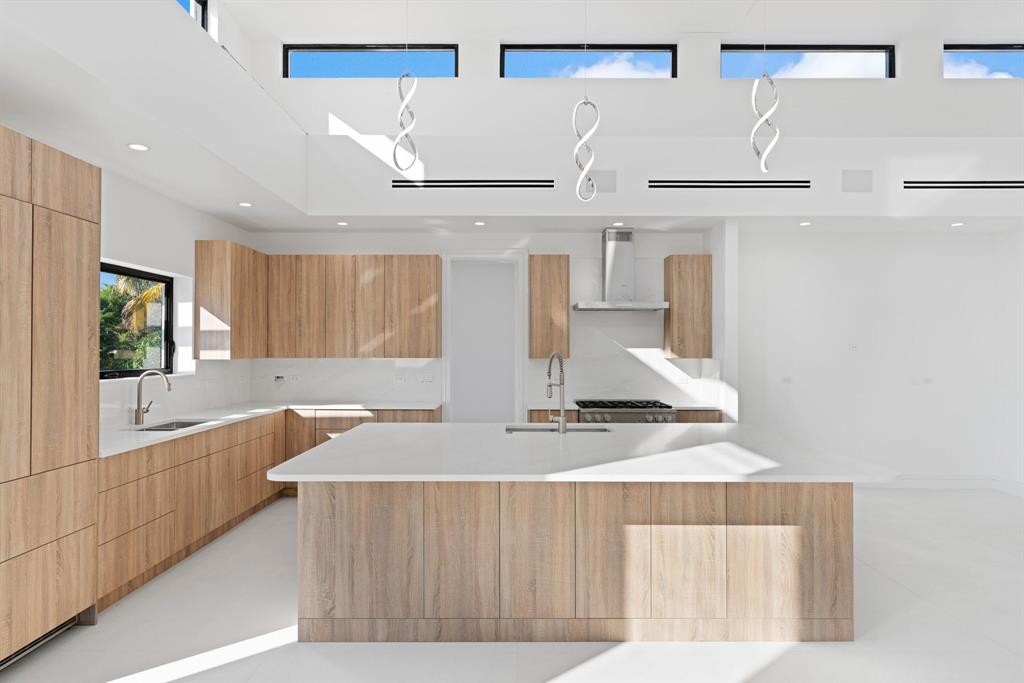 NORTH LAKE WORTH BEACH - Residential