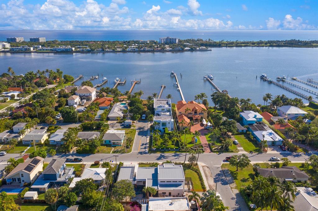 NORTH LAKE WORTH BEACH - Residential
