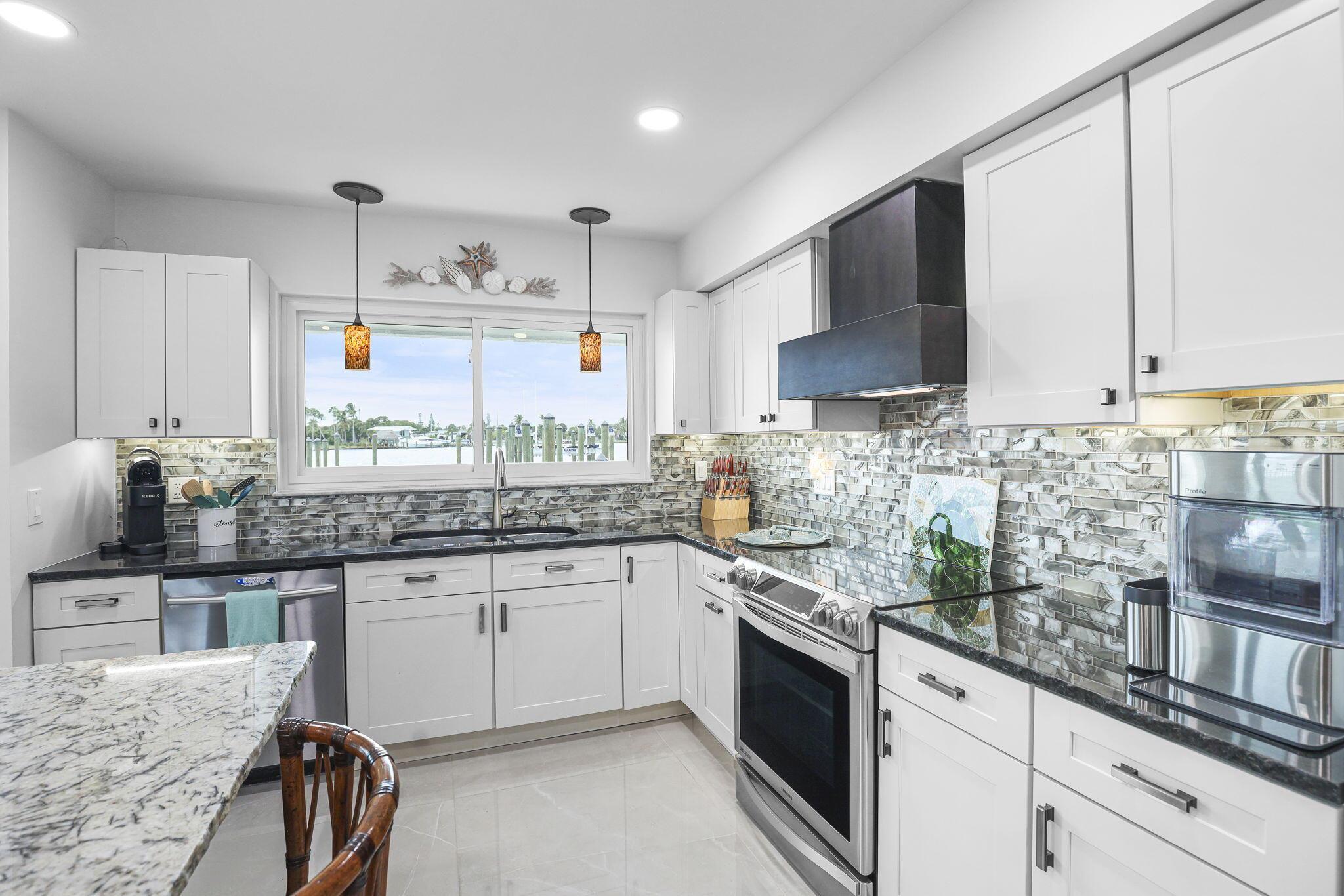 THUMB POINT SUBDIVISION - Residential