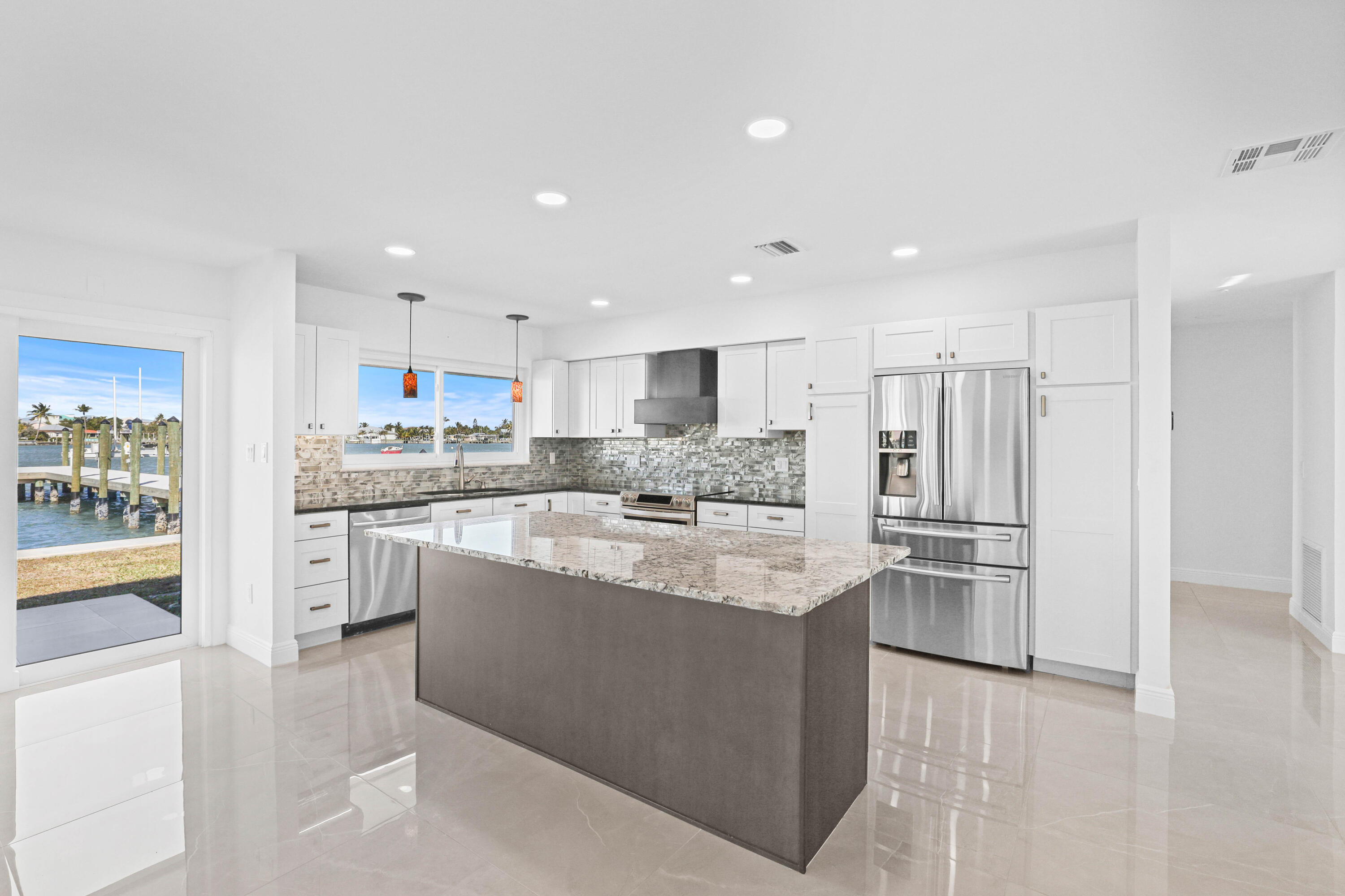 1564 Thumb Point Drive