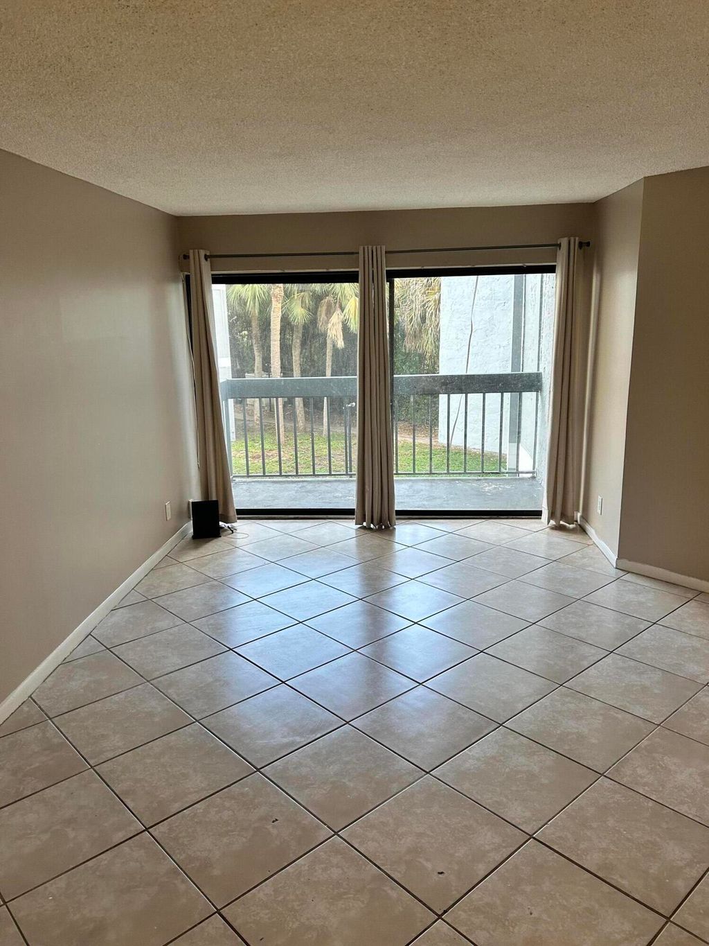 Photo of 1820 N Congress Avenue #204, West Palm Beach, FL 33401 (MLS # R11065425)