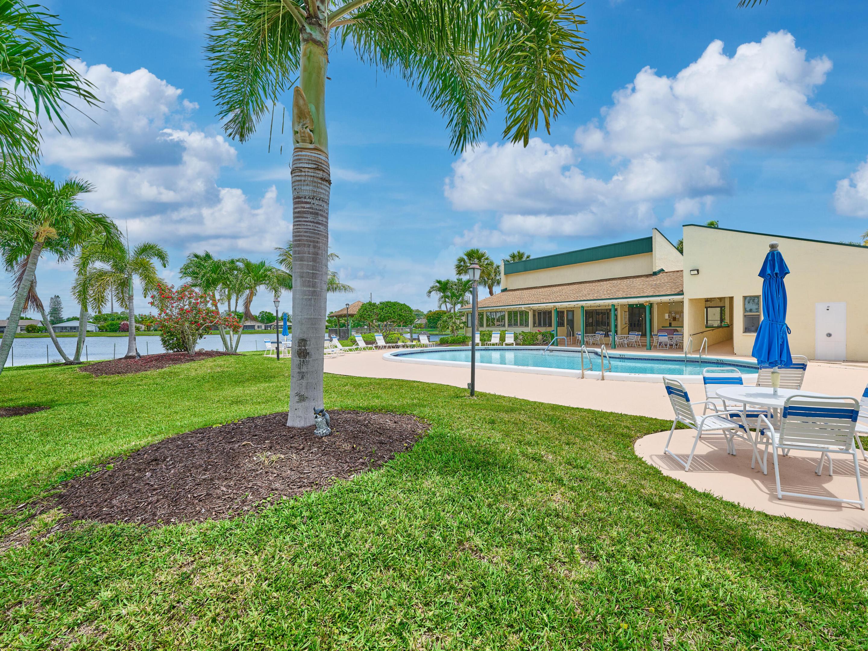 MIRROR LAKES 1 - Residential