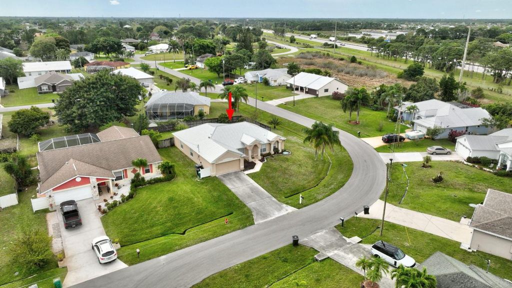 Photo of 6927 NW Brookhaven Avenue N, Port Saint Lucie, FL 34983 (MLS # R10966269)