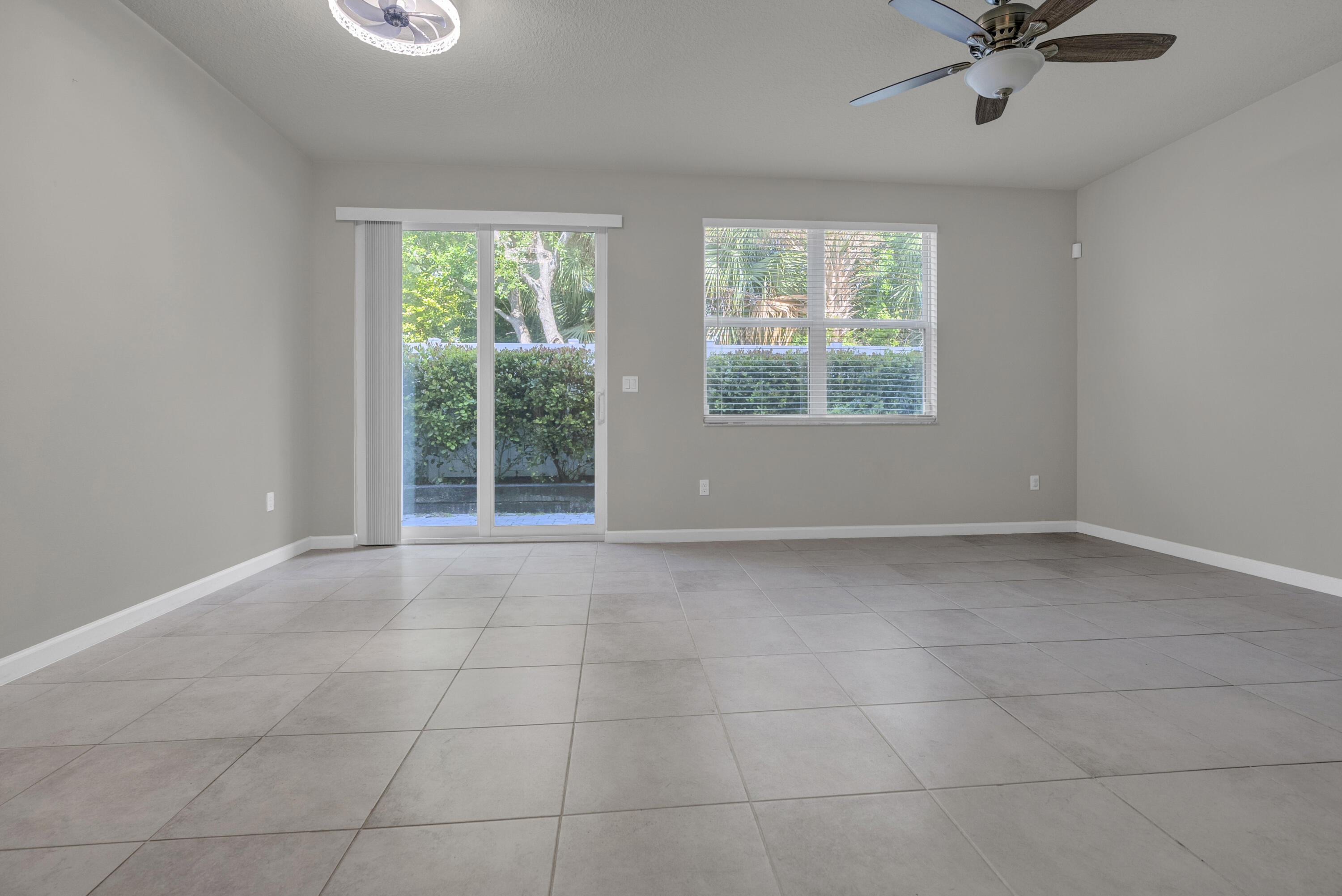 ENCLAVE AT MANGONIA PARK - Residential