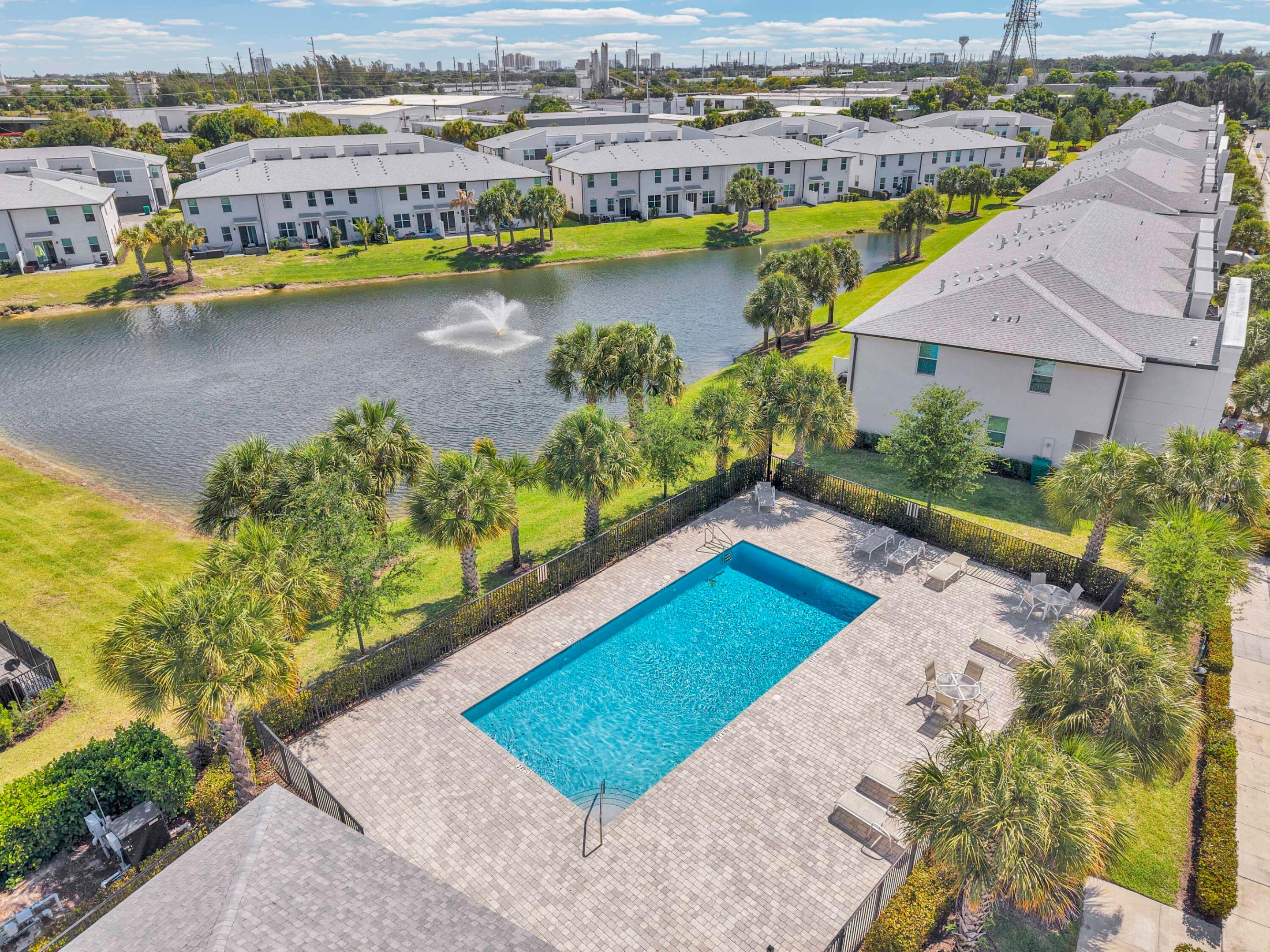 ENCLAVE AT MANGONIA PARK - Residential