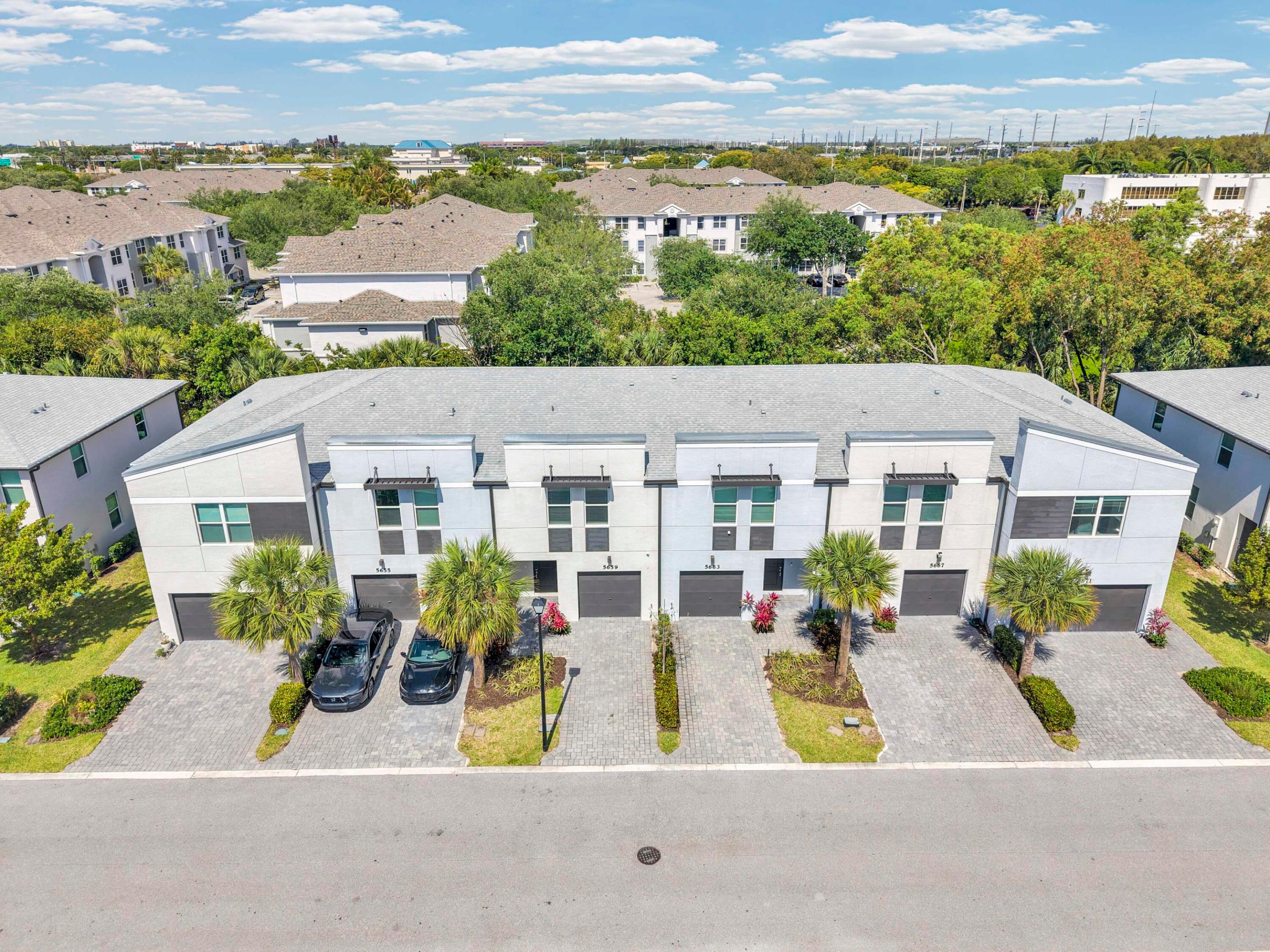 ENCLAVE AT MANGONIA PARK - Residential