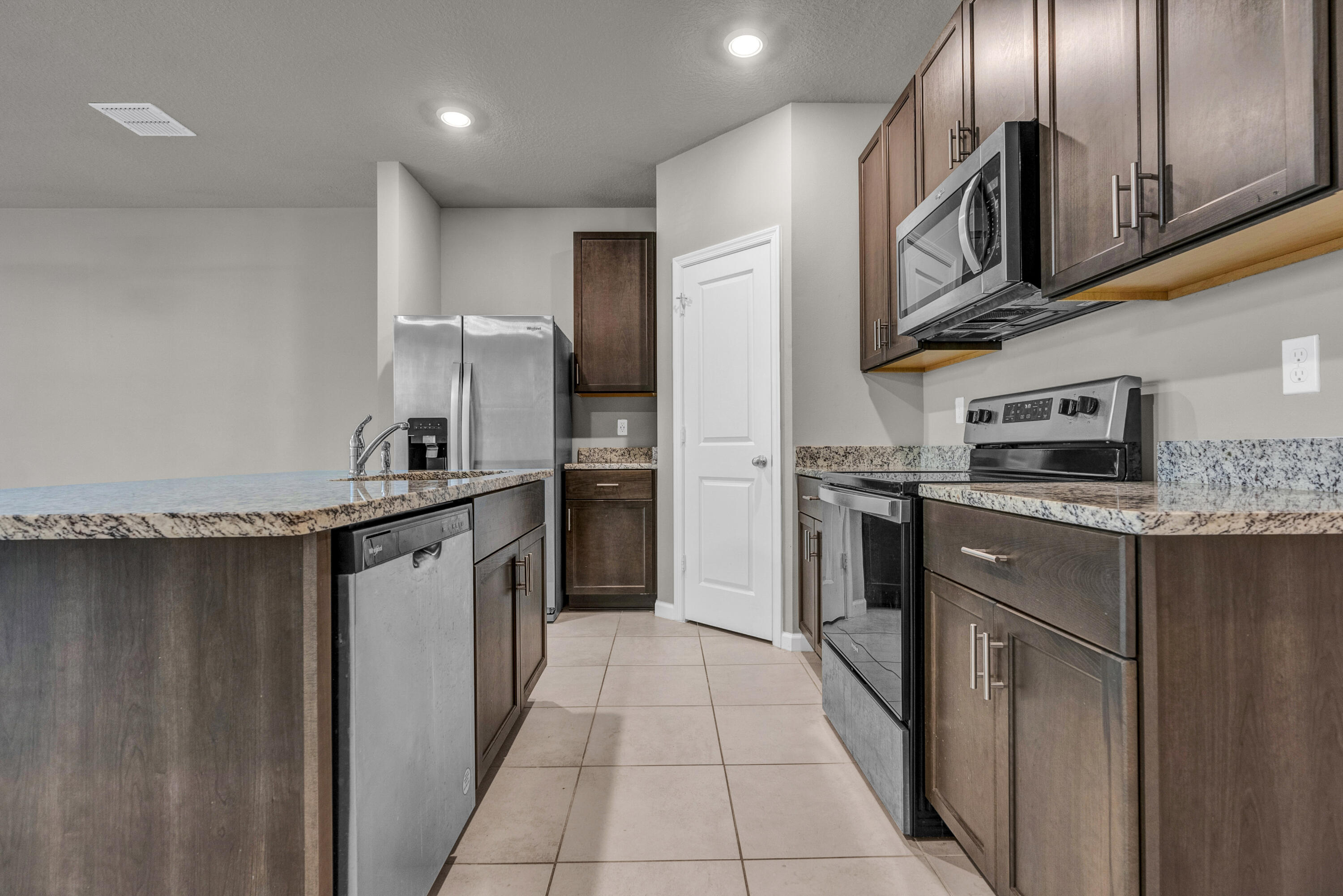 ENCLAVE AT MANGONIA PARK - Residential