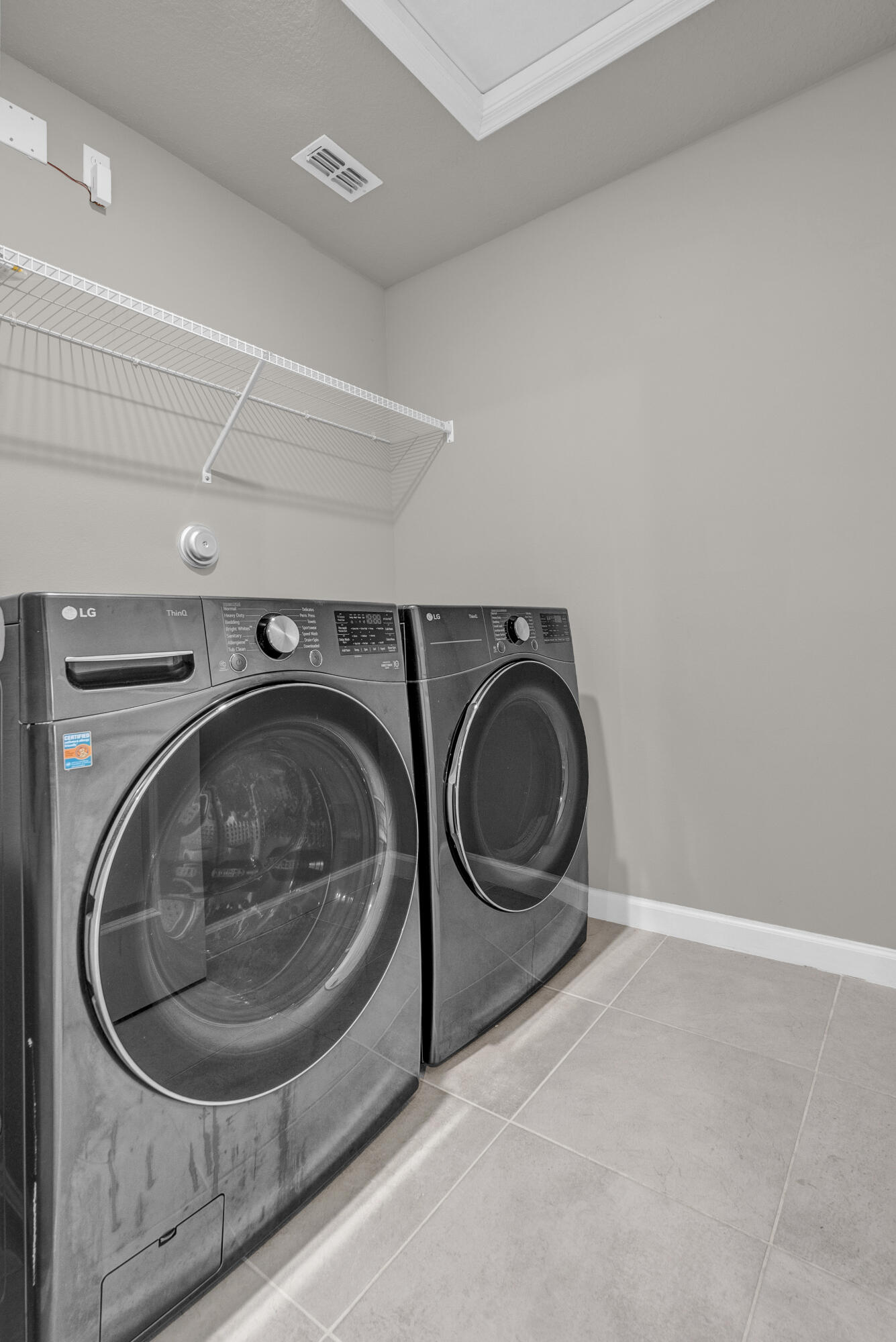 ENCLAVE AT MANGONIA PARK - Residential