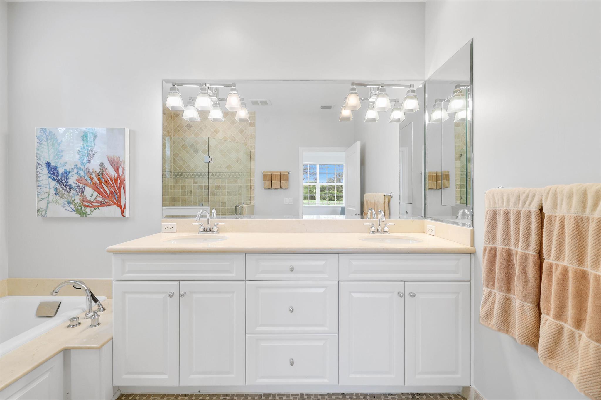 PAR CLUB CIRCLE - Residential