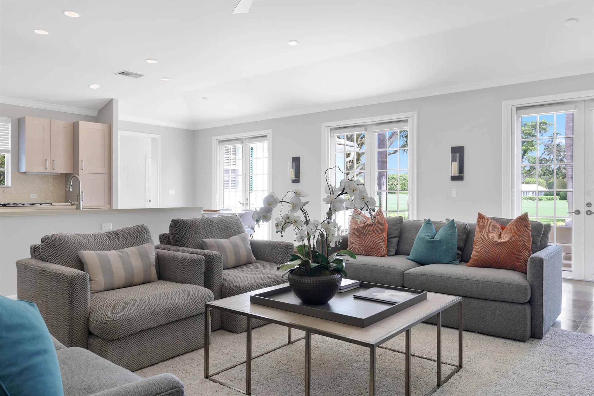 PAR CLUB CIRCLE - Residential