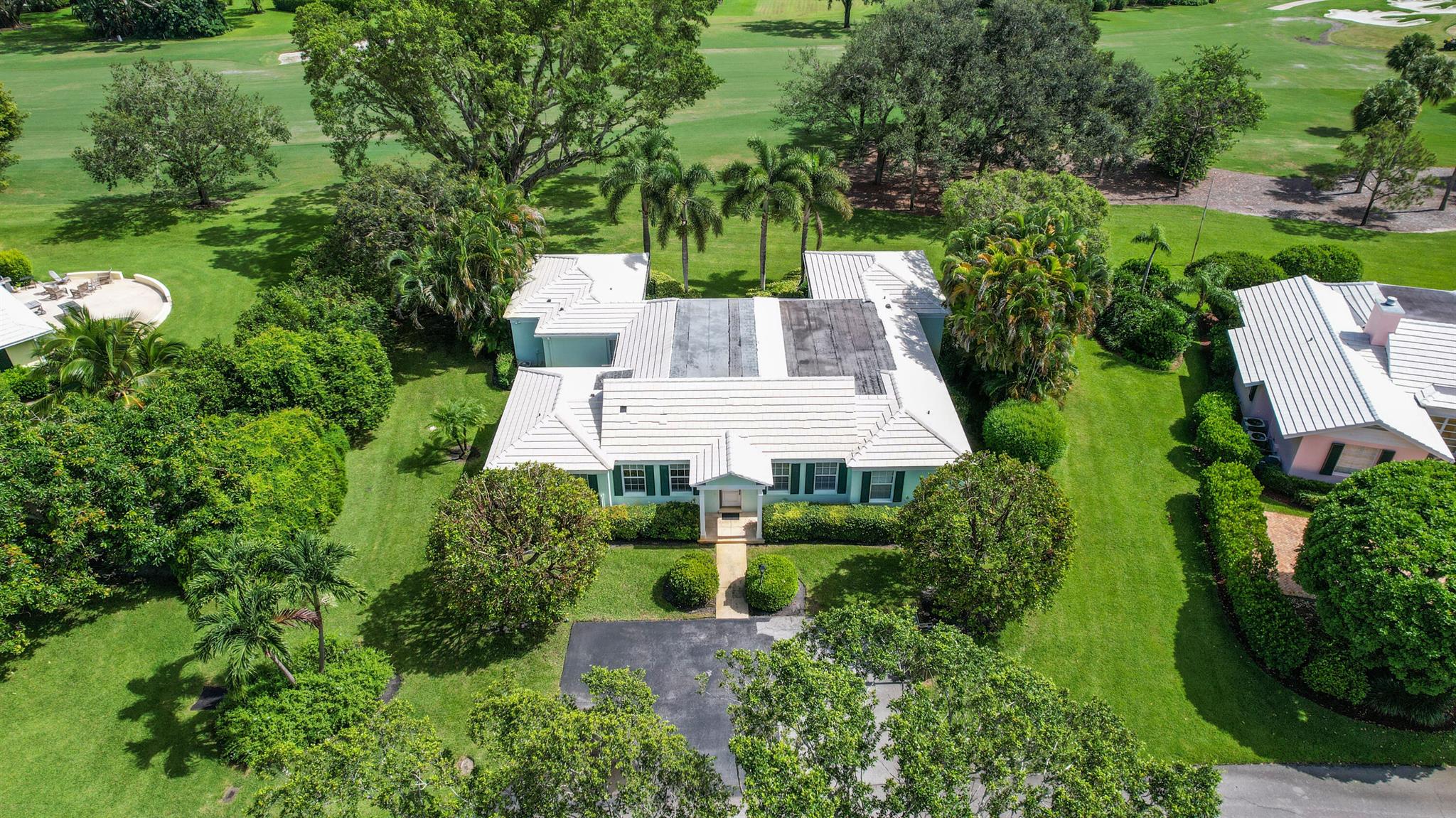 PAR CLUB CIRCLE - Residential