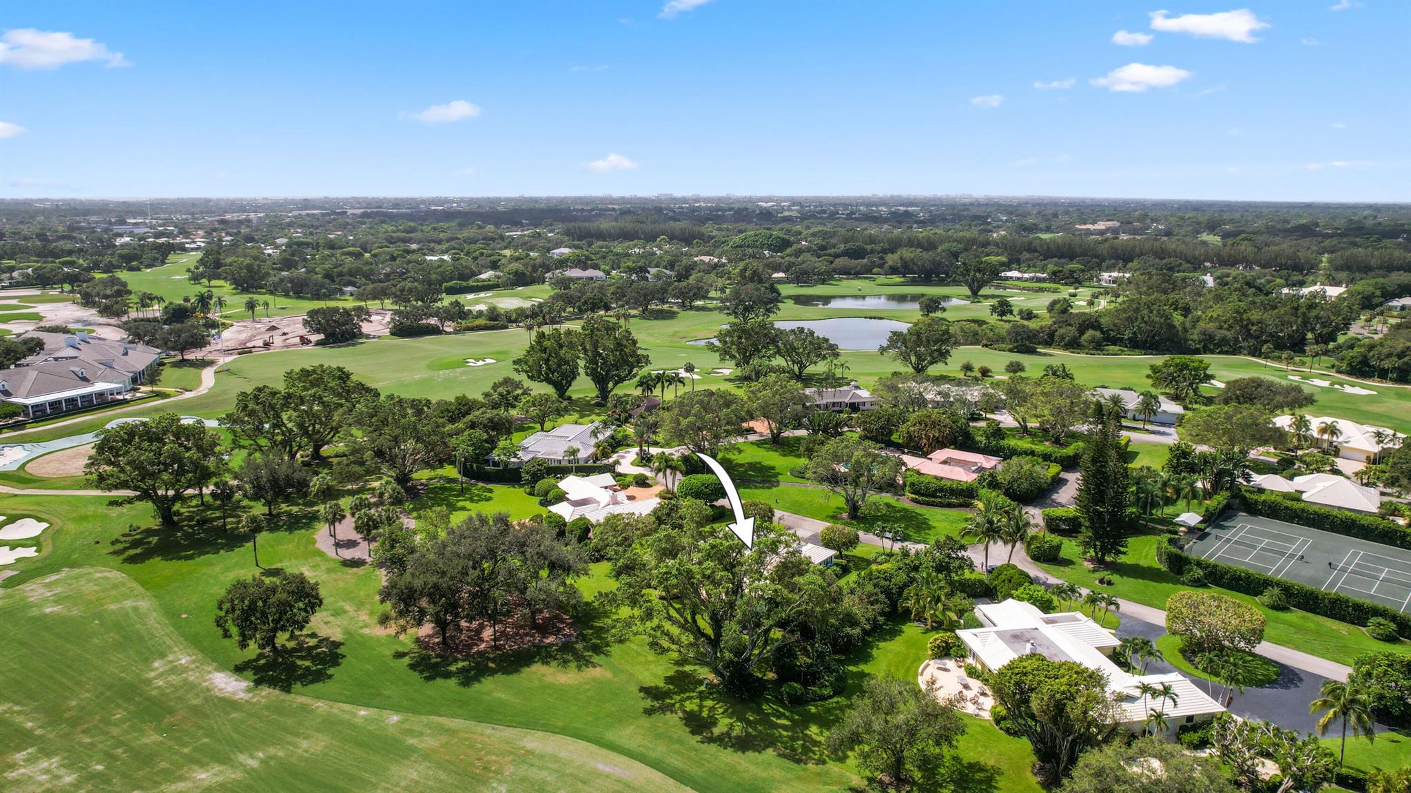 PAR CLUB CIRCLE - Residential