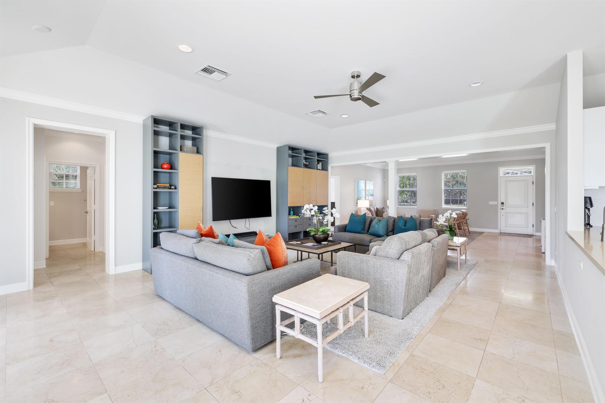 PAR CLUB CIRCLE - Residential