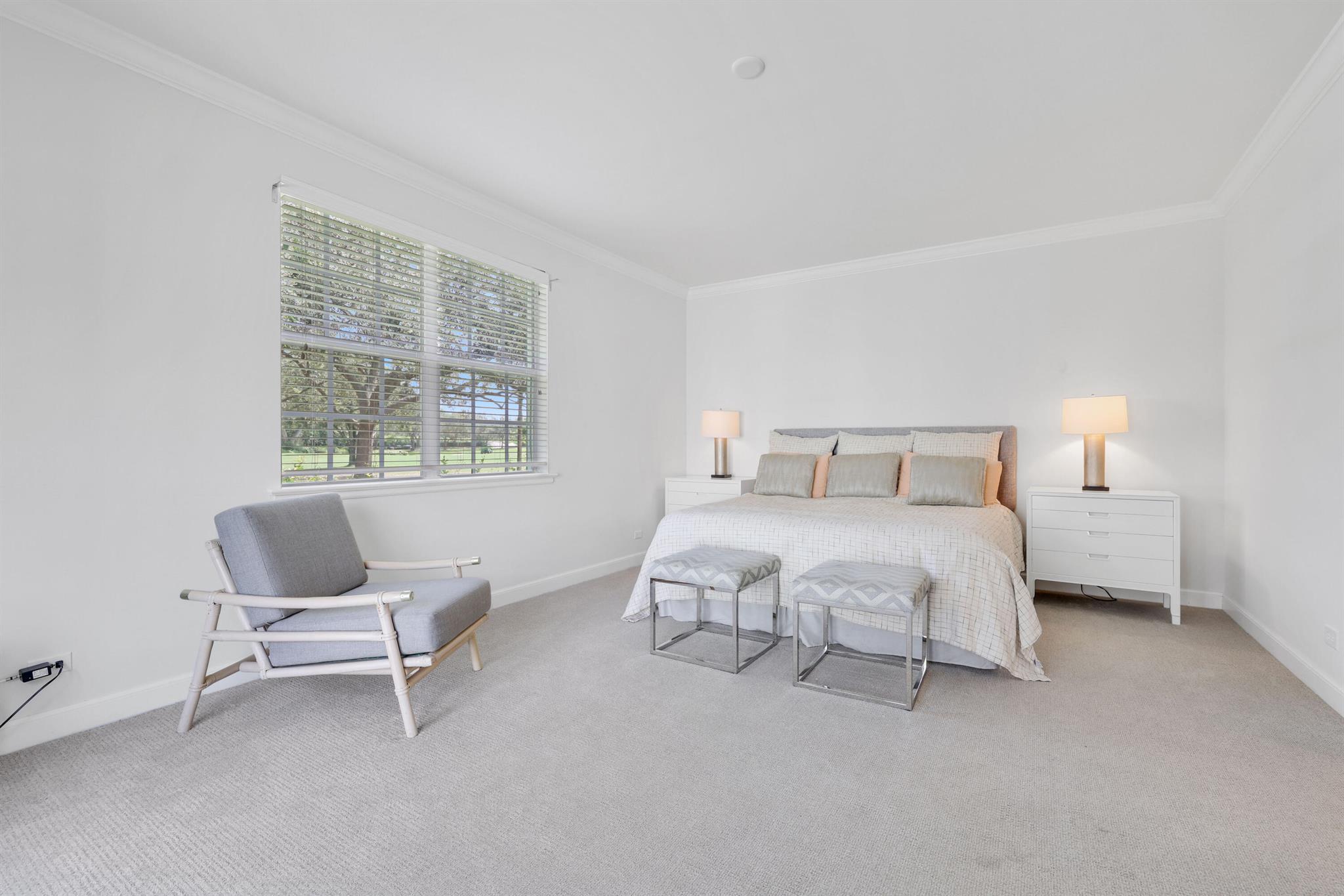 PAR CLUB CIRCLE - Residential