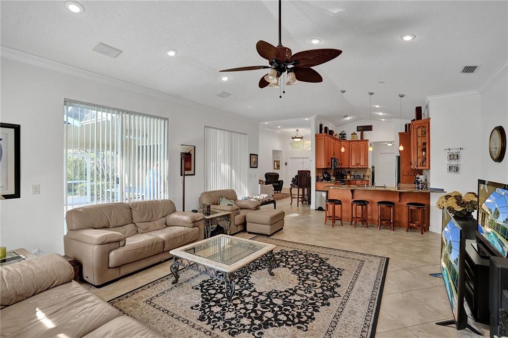 The Landings Of Parkland - Residential