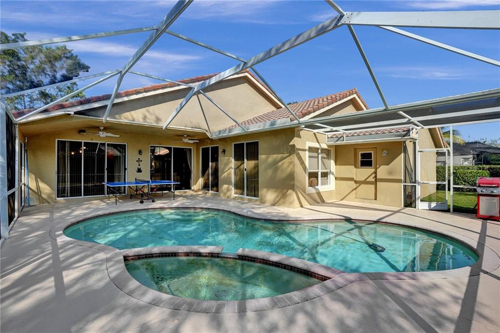 The Landings Of Parkland - Residential