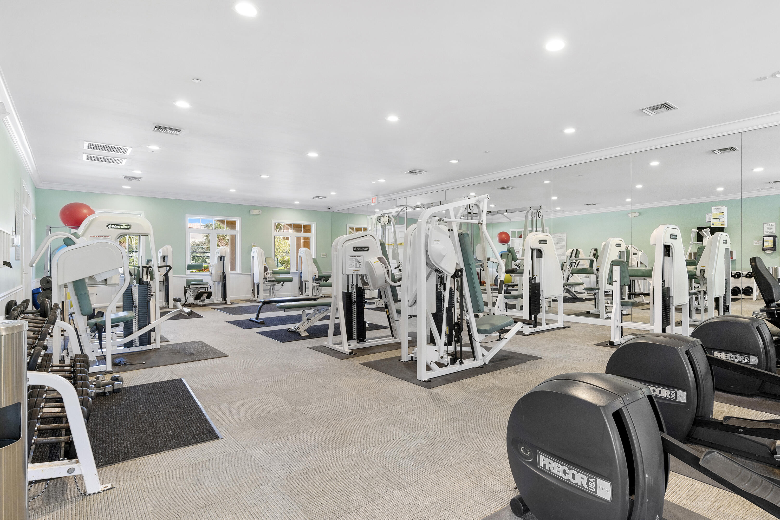 HARBOUR ISLE AT HUTCHINSON ISLAND WEST, A CONDOMIN - Residential