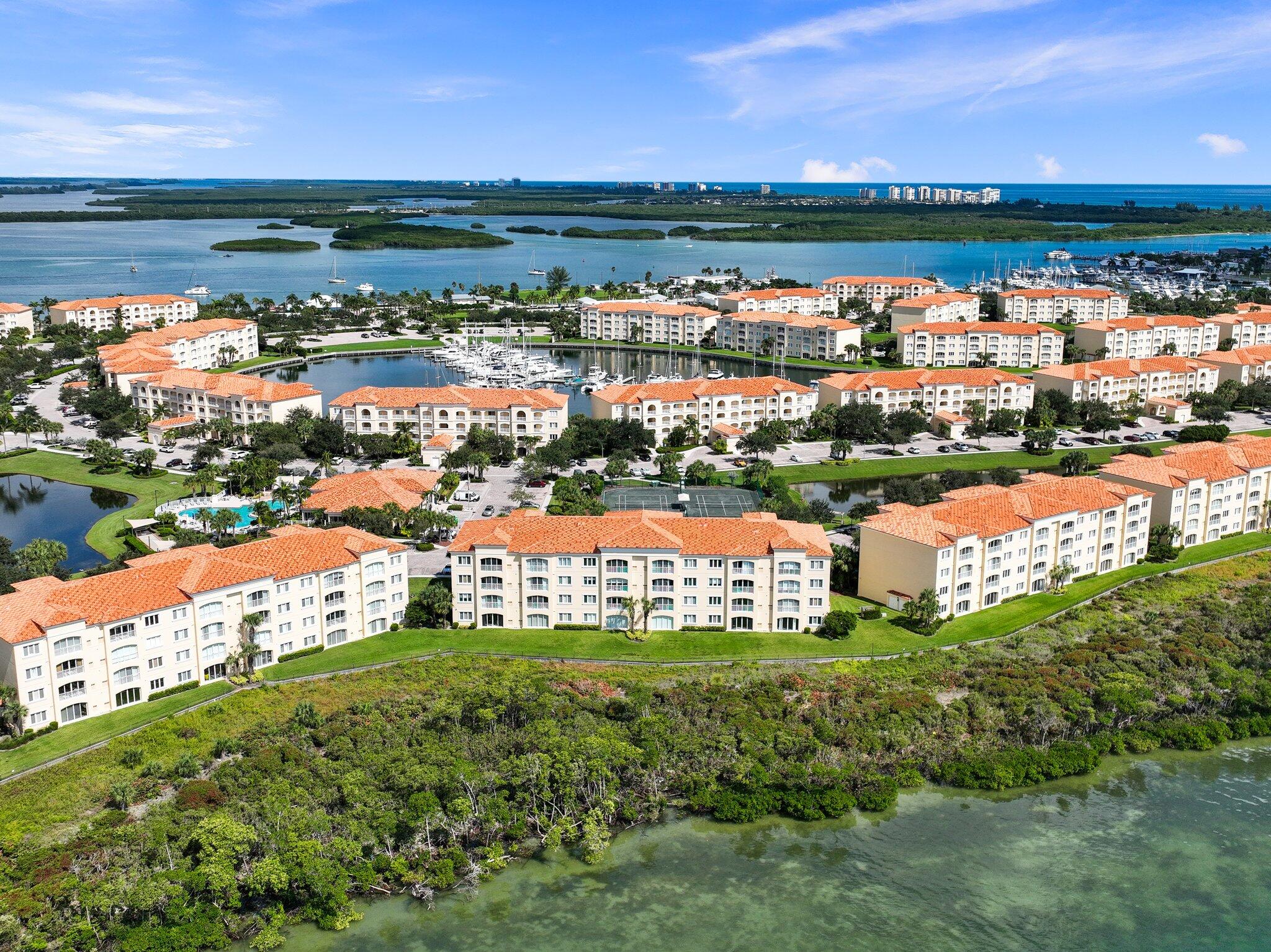 HARBOUR ISLE AT HUTCHINSON ISLAND WEST, A CONDOMIN - Residential