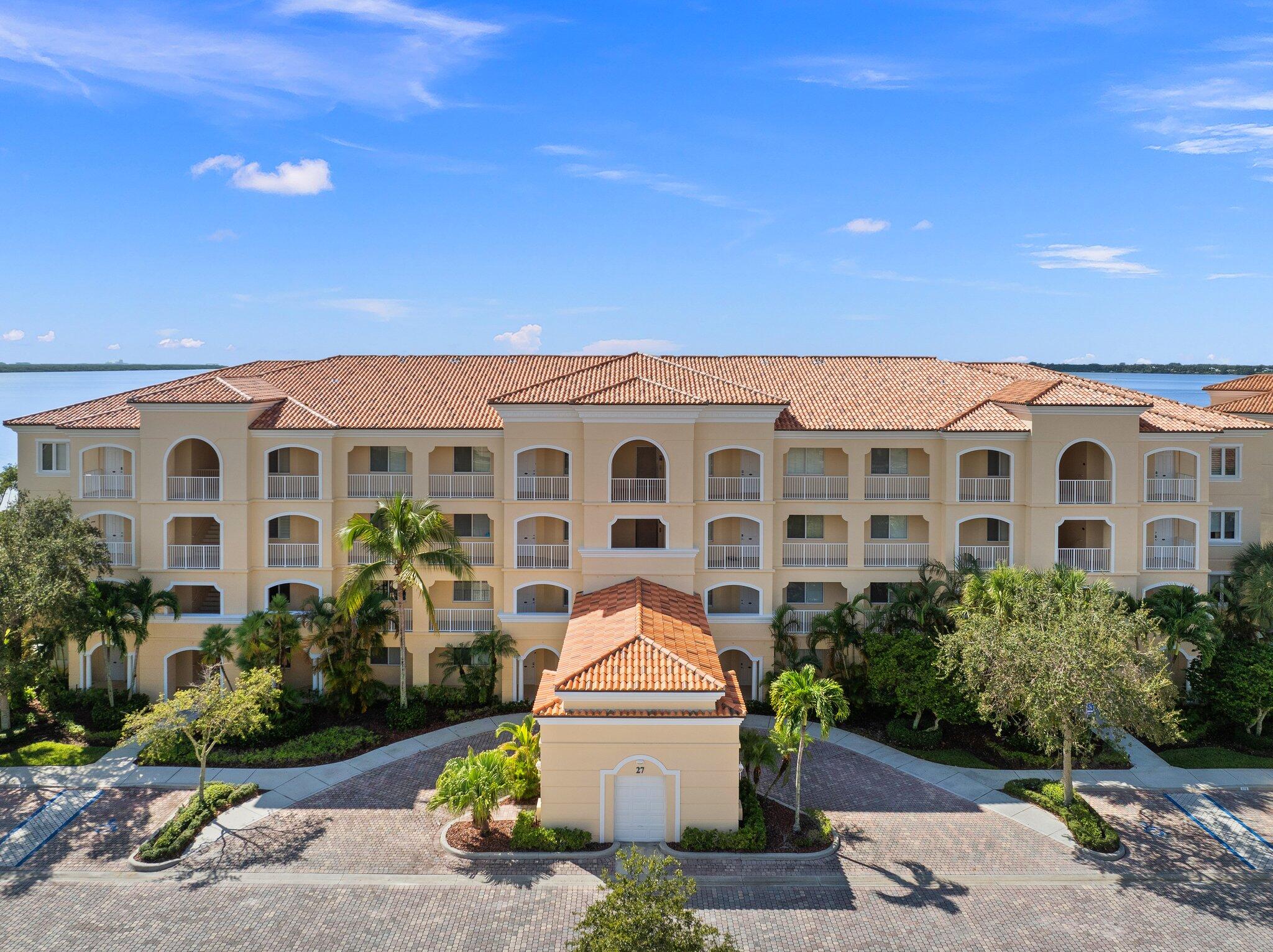 HARBOUR ISLE AT HUTCHINSON ISLAND WEST, A CONDOMIN - Residential