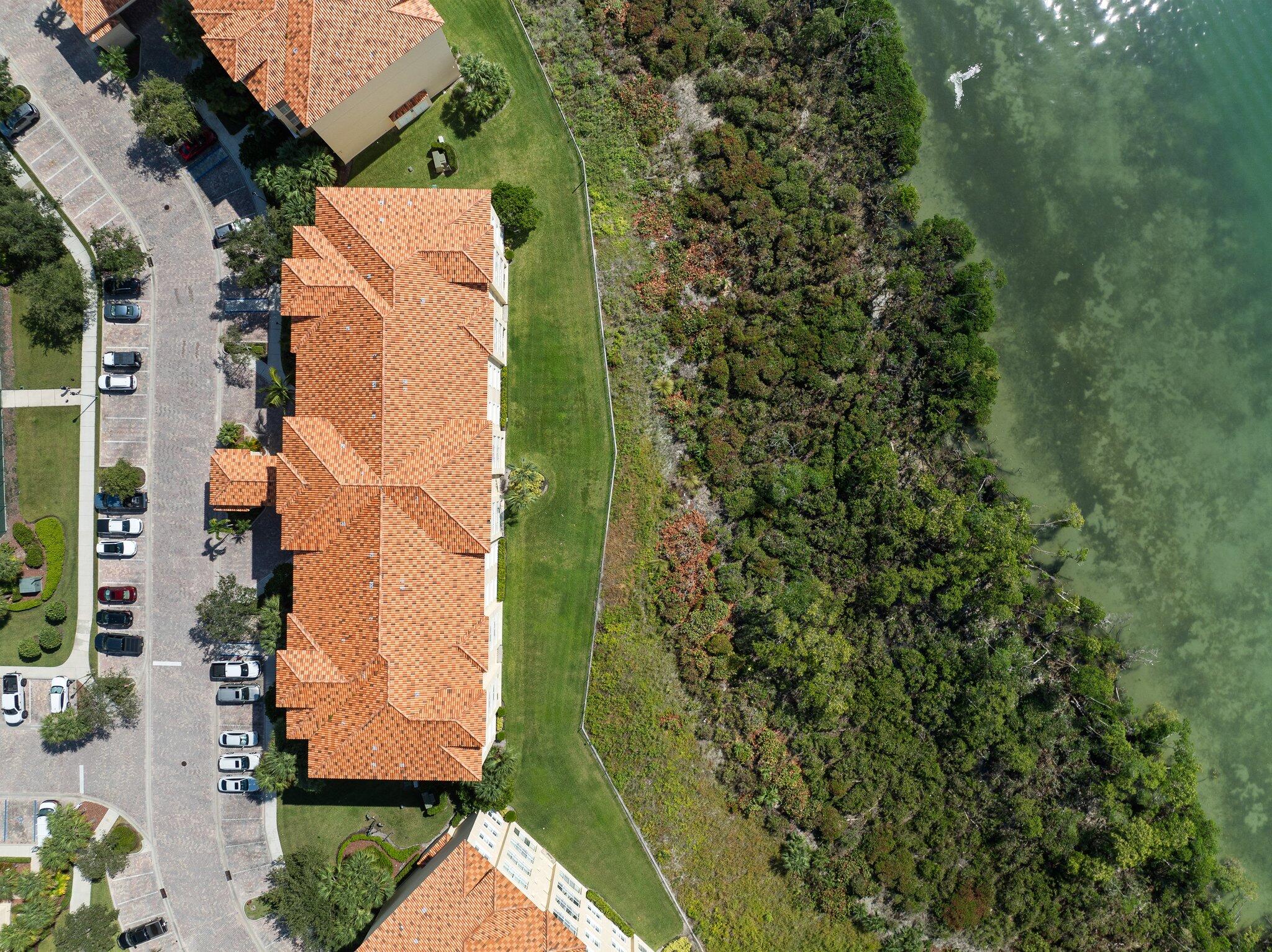 HARBOUR ISLE AT HUTCHINSON ISLAND WEST, A CONDOMIN - Residential