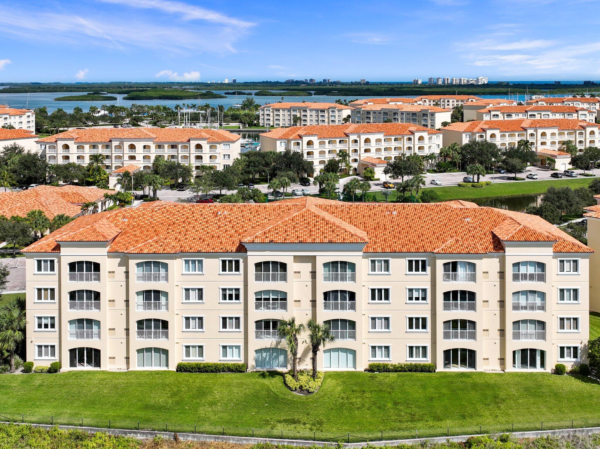 HARBOUR ISLE AT HUTCHINSON ISLAND WEST, A CONDOMIN - Residential