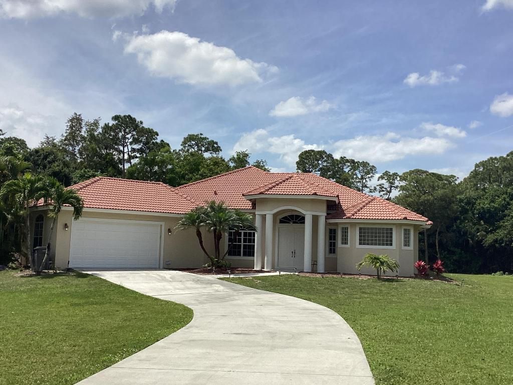 Photo of 17119 Alexander Run, Jupiter, FL 33478 (MLS # R10974163)