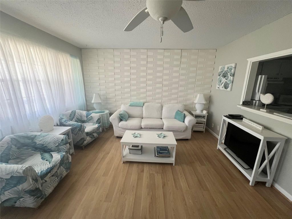 Photo of 258 Markham L #258, Deerfield Beach, FL 33442 (MLS # F10498657)