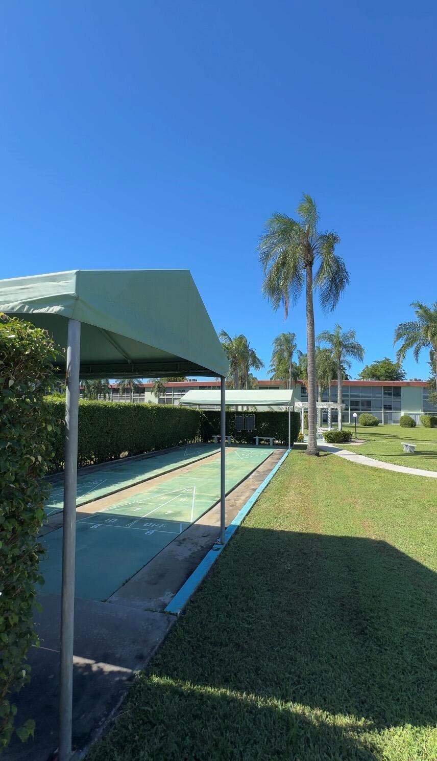 REGAL PALMS VICTORIA COND - Residential