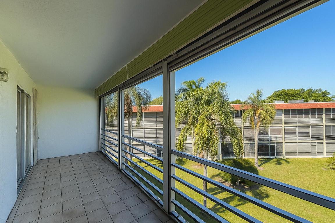 REGAL PALMS VICTORIA CONDO - Residential