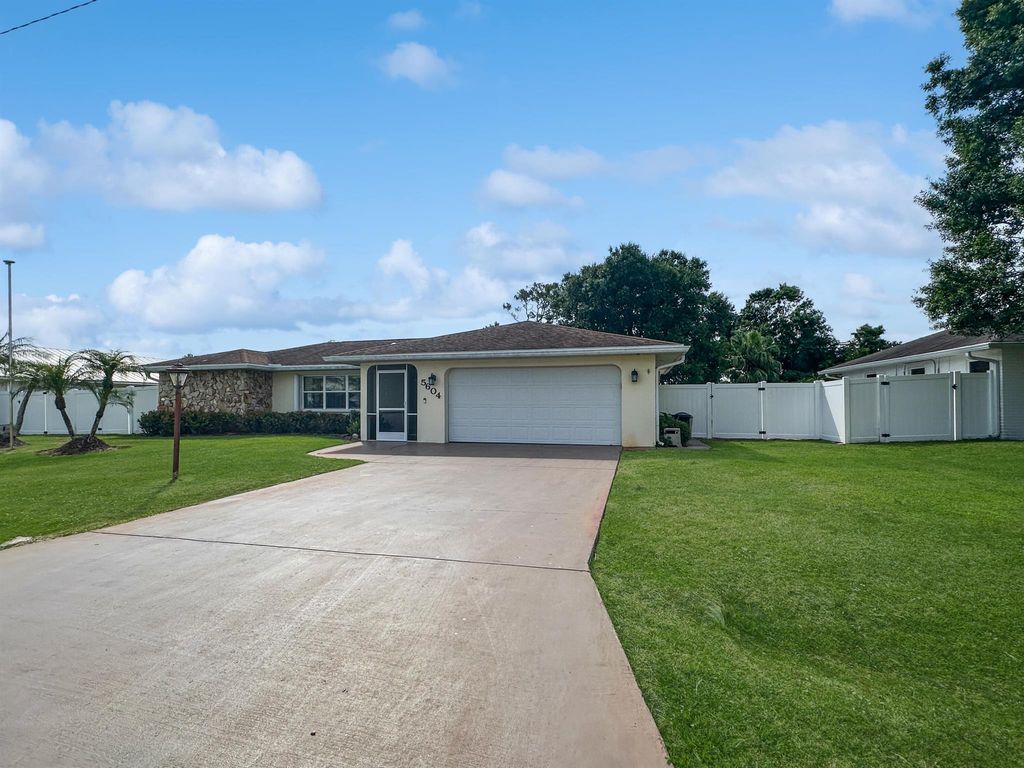 Photo of 5604 Paleo Pines Circle, Fort Pierce, FL 34951 (MLS # R11083530)