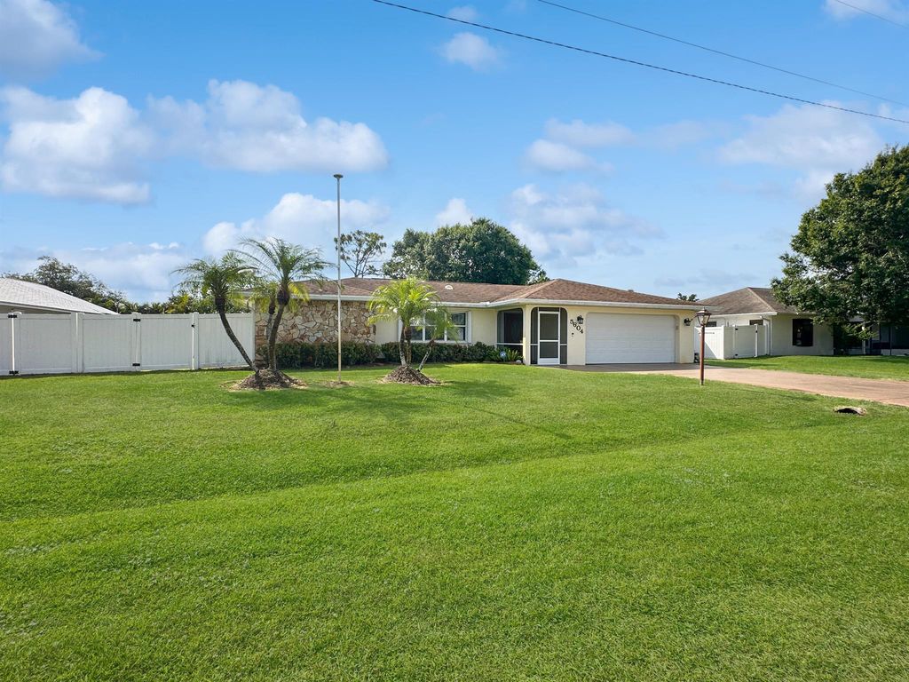 Photo of 5604 Paleo Pines Circle, Fort Pierce, FL 34951 (MLS # R11083530)