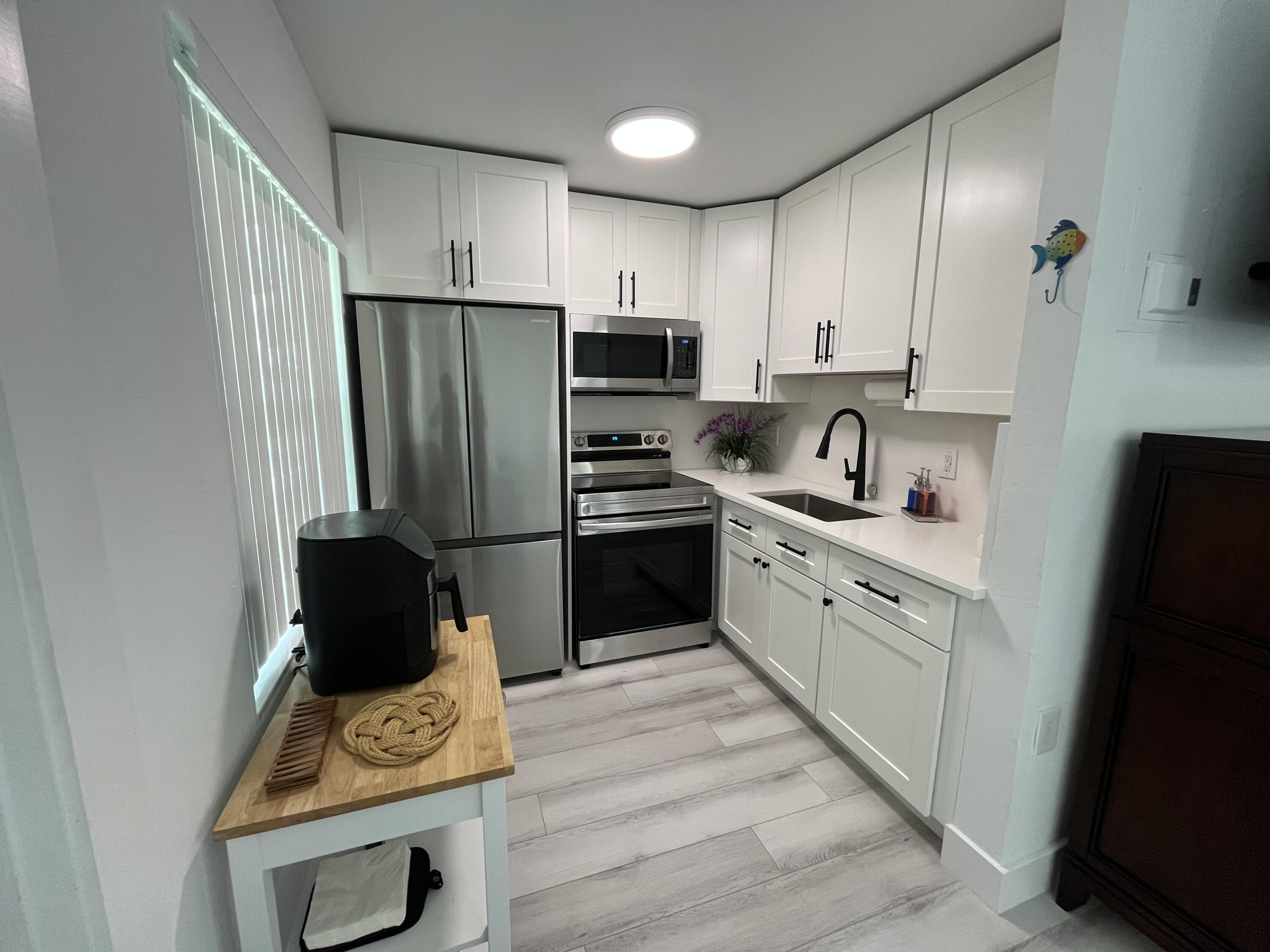 SEA ESTA CONDO - Residential Lease