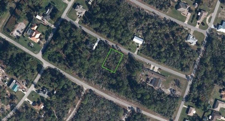 LOT IN NICE QUIET LOCATION IN LAKE PLACID. BUILD YOUR HOME IN A PEACEFUL ENVIRONMENT  *****MOTIVATED SELLER *****