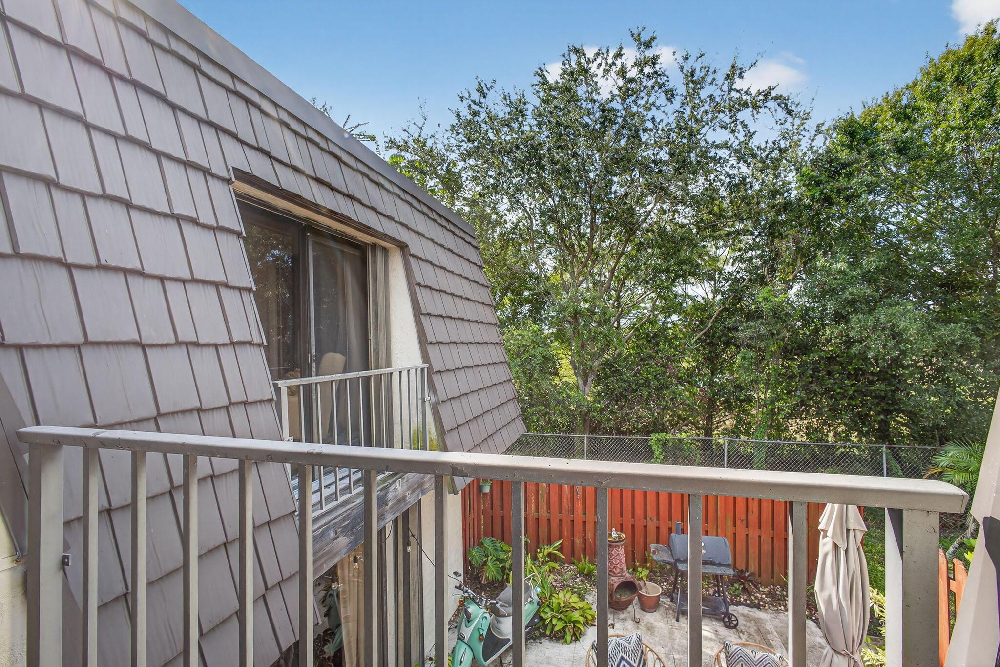 JUPITER LAKES TOWNHOMES C - Residential