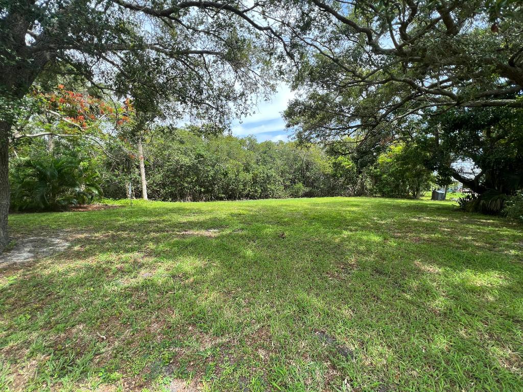 18200 49th Terrace N