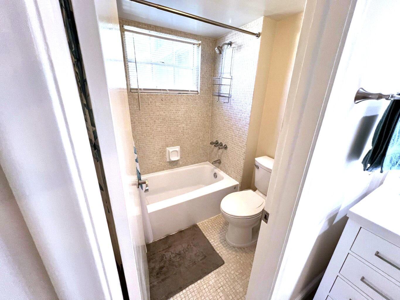 TAMBERLANE 3 CONDO - Residential Lease