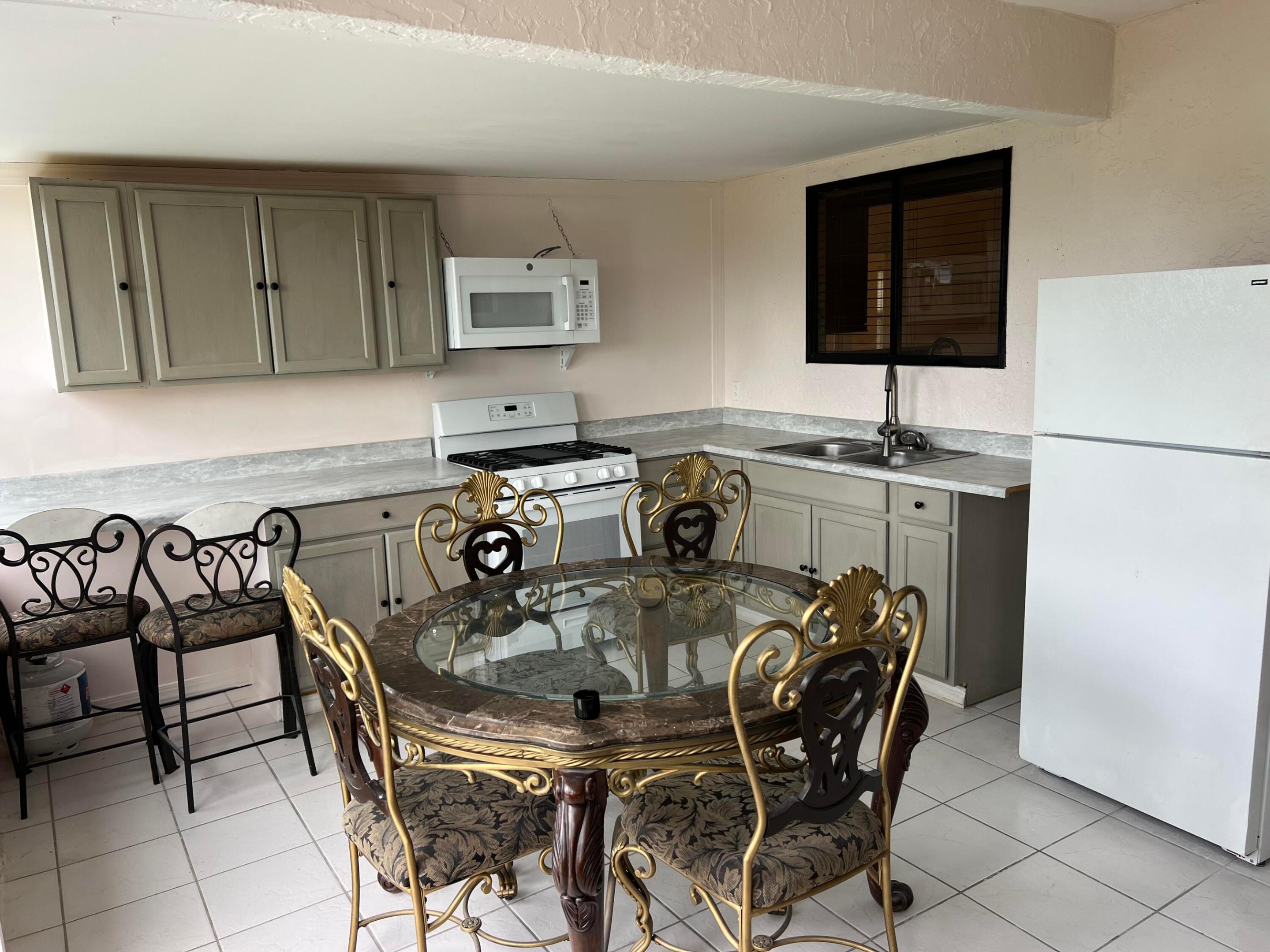PORT ST LUCIE SECTION 62 - Residential Lease