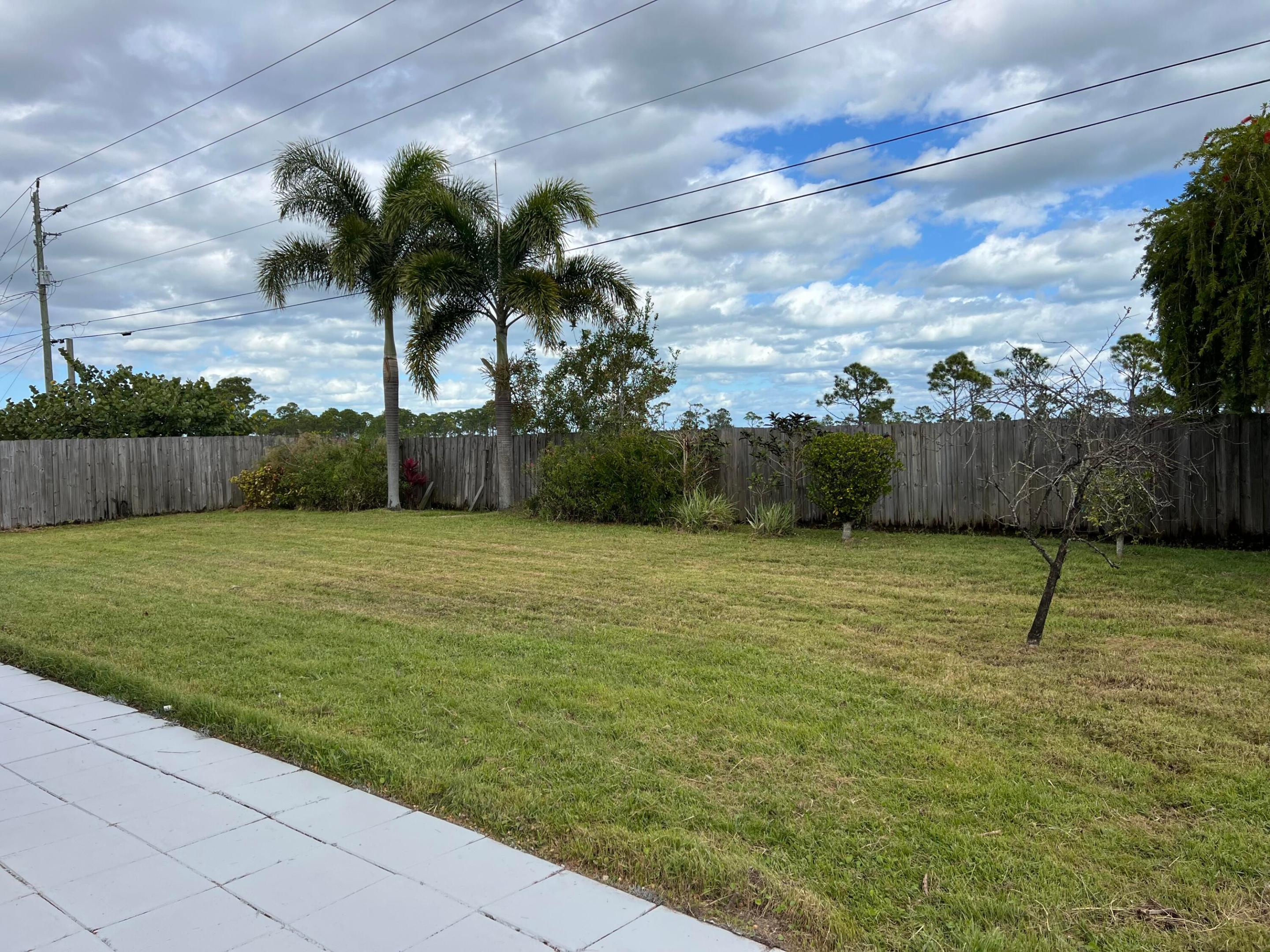 PORT ST LUCIE SECTION 62 - Residential Lease