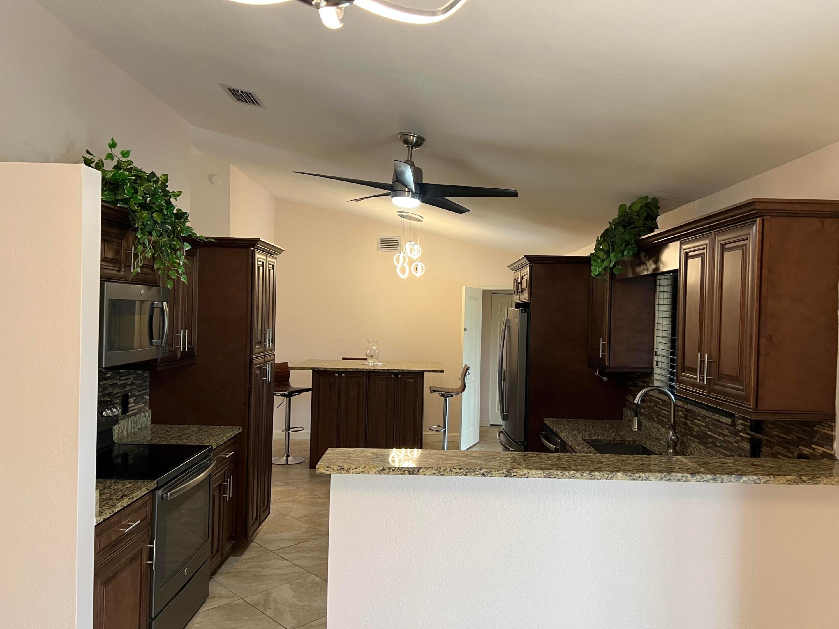 PORT ST LUCIE SECTION 62 - Residential Lease