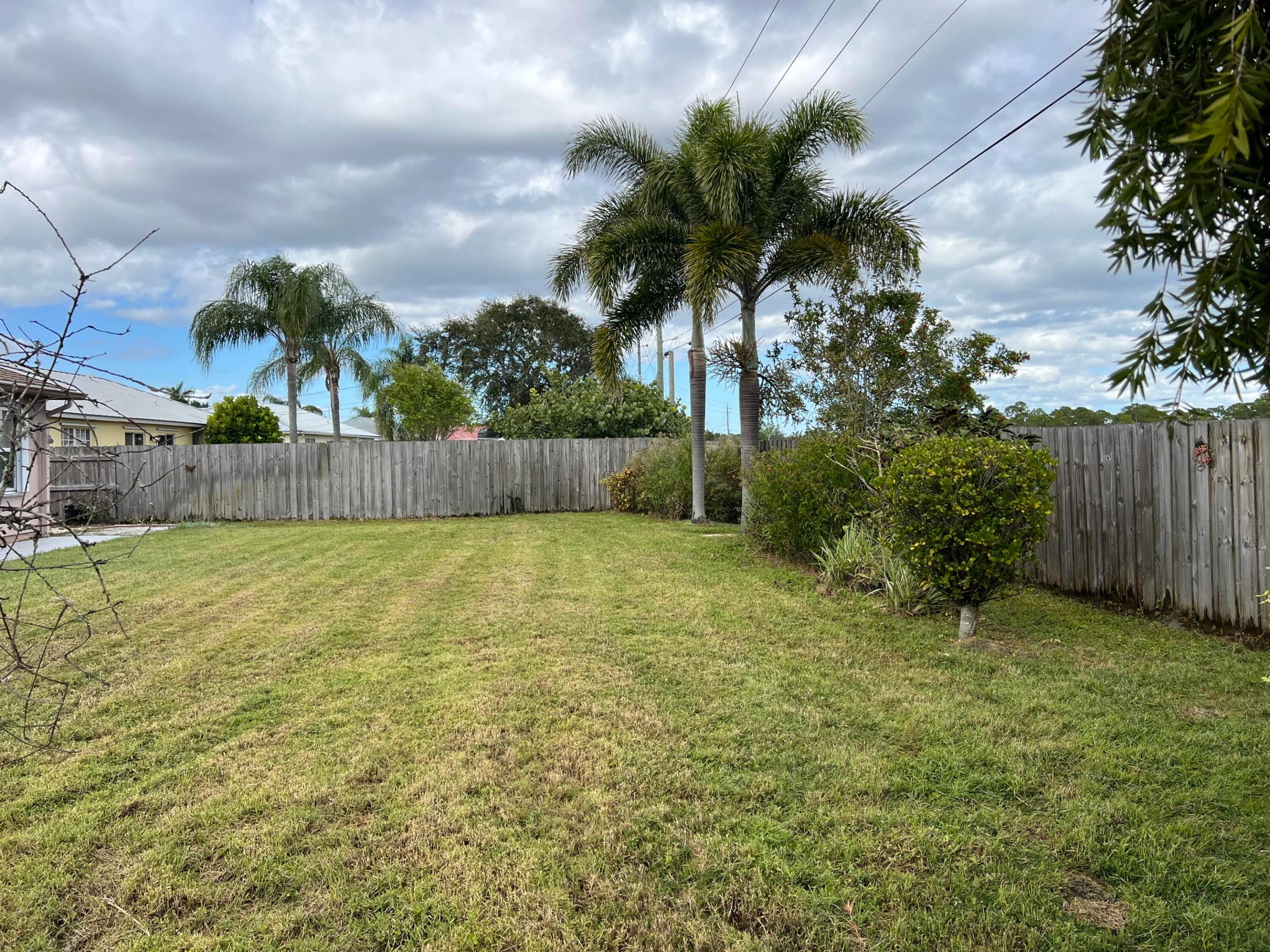 PORT ST LUCIE SECTION 62 - Residential Lease