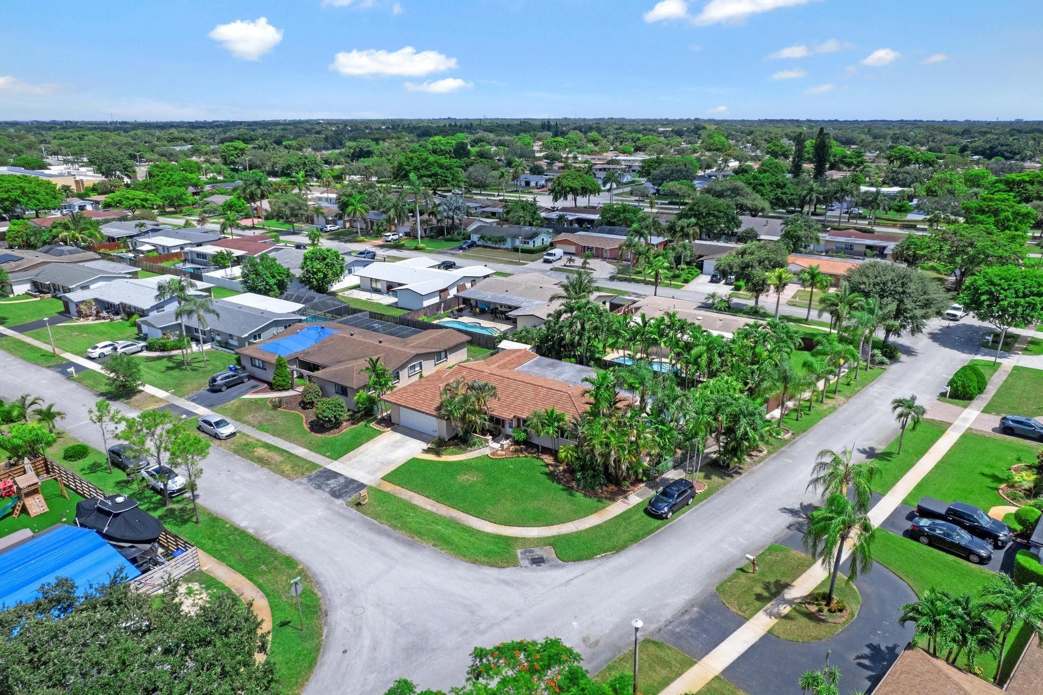 Pembroke Lakes Sec 5 94-1 - Residential