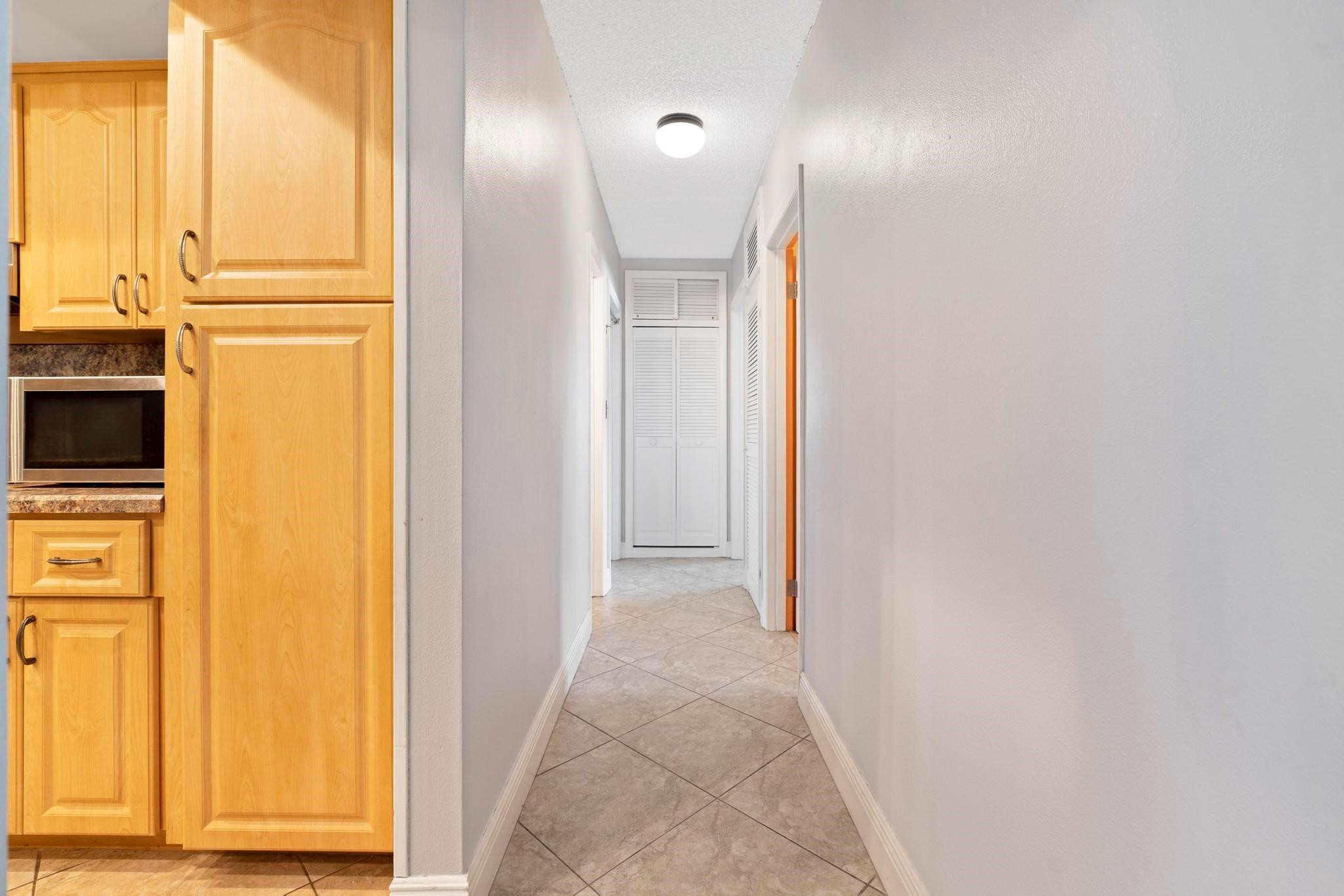 Pembroke Lakes Sec 5 94-1 - Residential