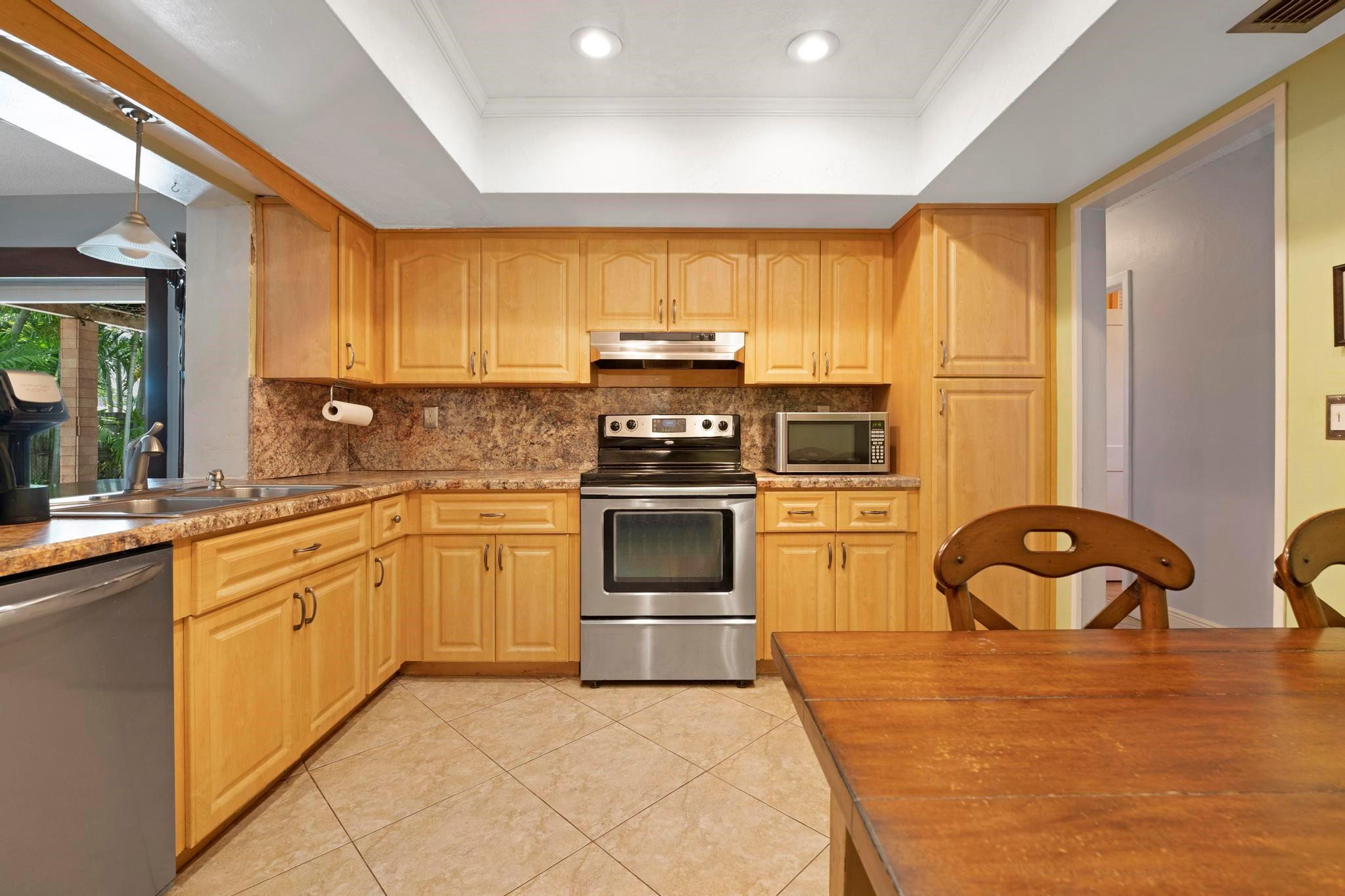 Pembroke Lakes Sec 5 94-1 - Residential