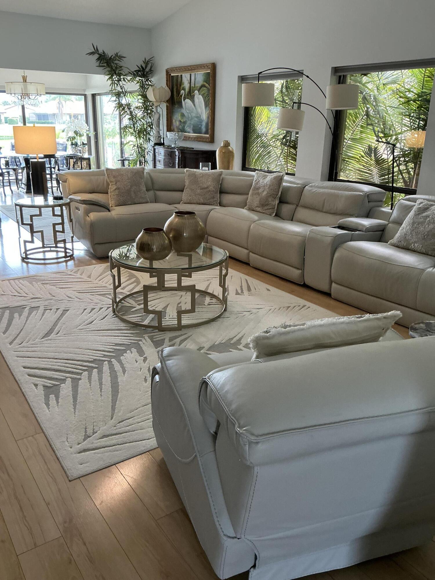 IBIS POINT - Residential